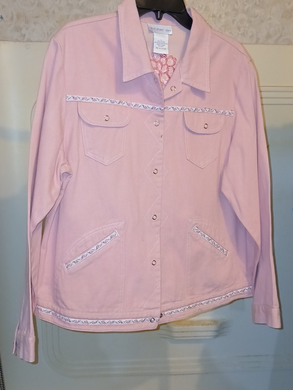 Susan Graver Large Pink Embroidered Cotton Snap Shirt Jacket Used